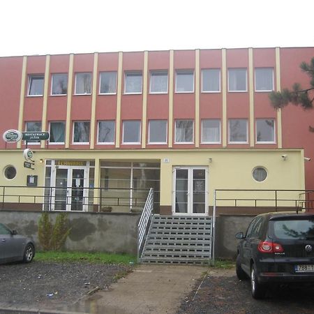 Lazza Motel Brno Ngoại thất bức ảnh