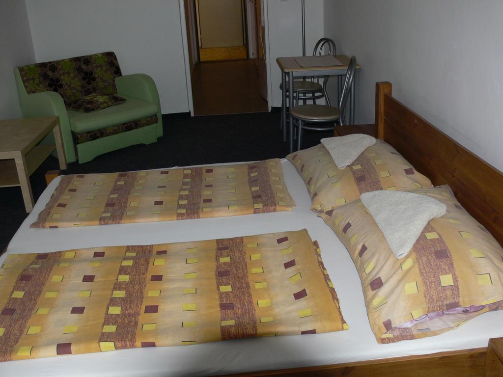 Lazza Motel Brno Ngoại thất bức ảnh